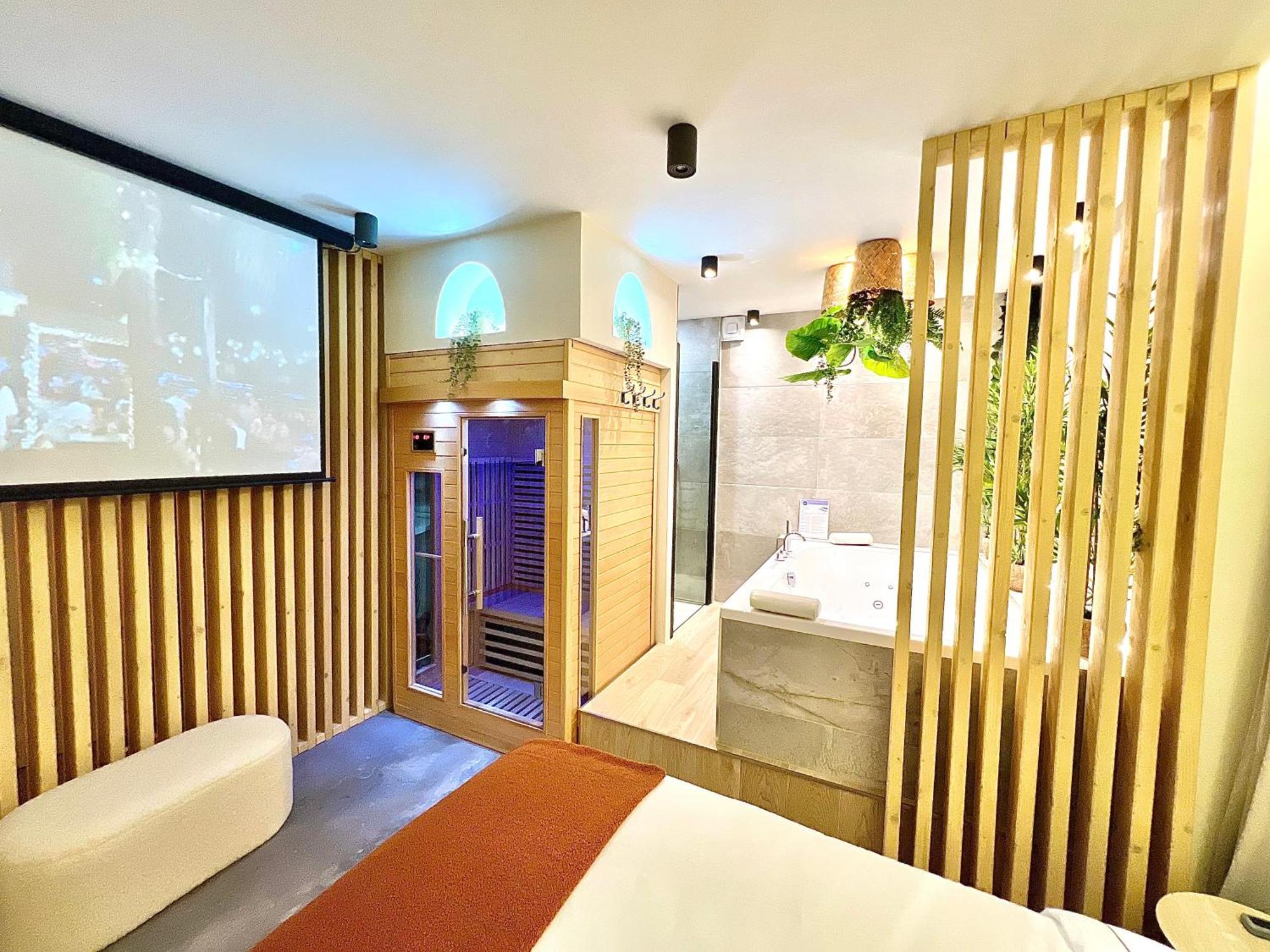 Apartment - Sauna Privatif Plein Centre *